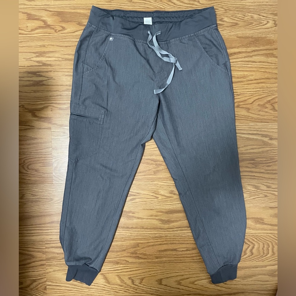 FIGS Jogger Scrub Pants